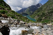 35 Il Trobio alimenta con altri torrenti il lago